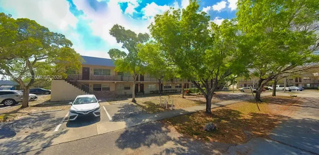 $129,000 | 304 Northwest 30th Court, Unit 102, Pompano Beach, FL 33064