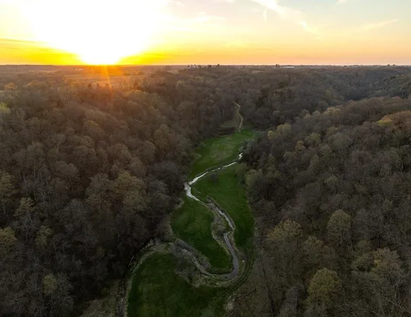 $4,624,080 | 133 Highway 133, Cassville, WI 53806