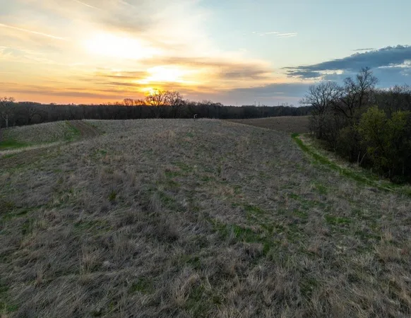 $4,624,080 | 133 Highway 133, Cassville, WI 53806