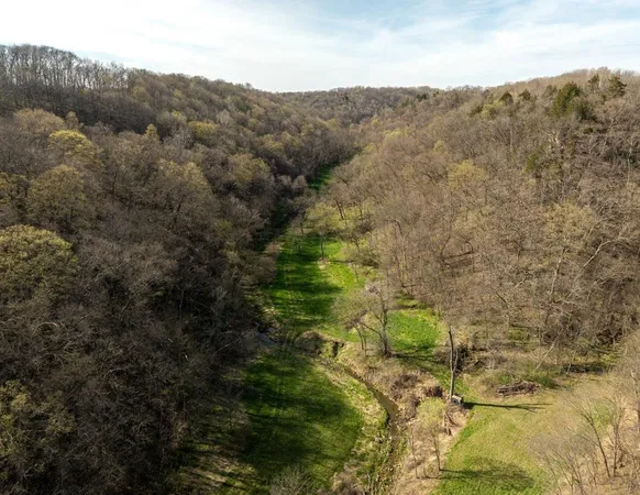 $4,624,080 | 133 Highway 133, Cassville, WI 53806