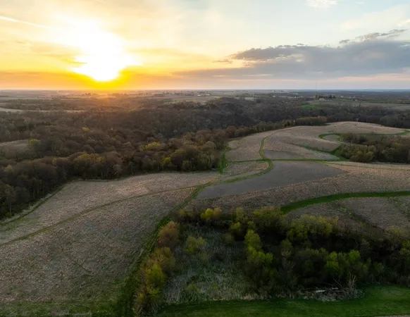$4,624,080 | 133 Highway 133, Cassville, WI 53806