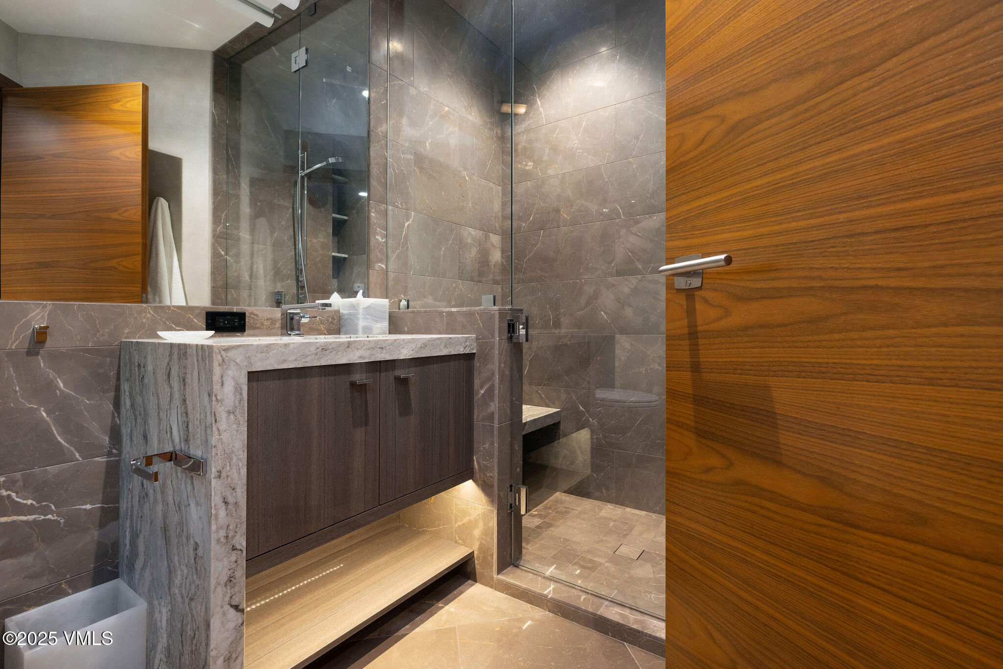 126 West Forest Road, Unit W Vail, CO 81657 - Photo 30 of 43 126_forest_rd_interior_gym_bath