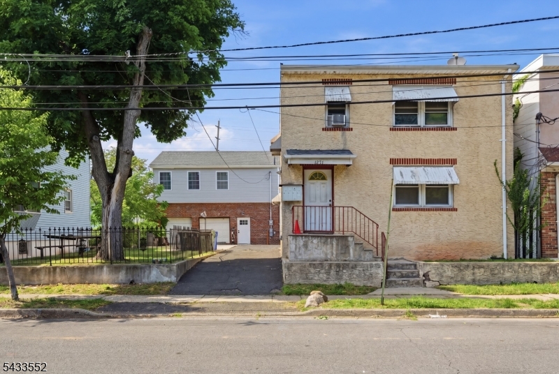 1231 Union Street Linden, NJ 07036 - Photo 1 of 32