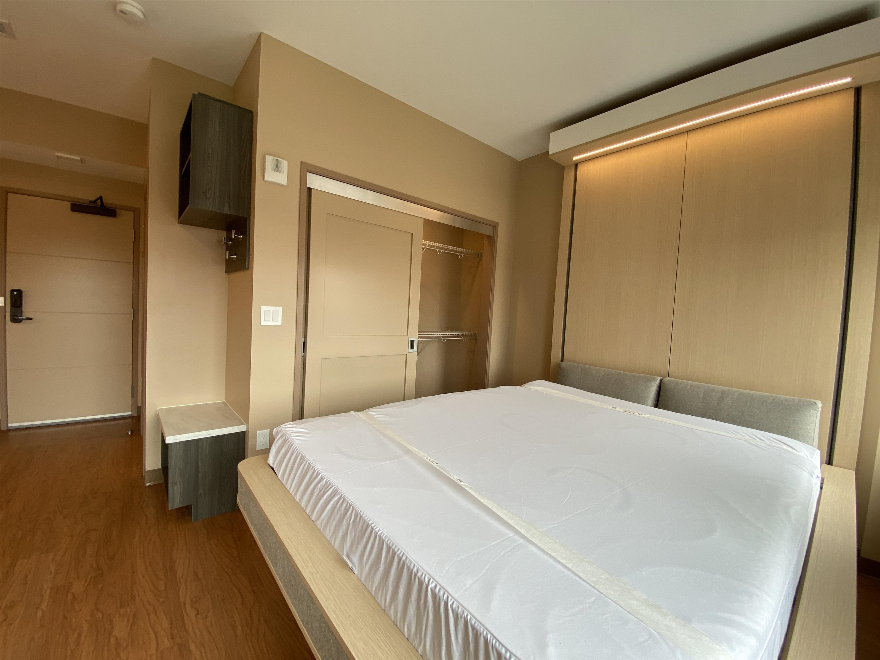 83 Hanover Street, Unit 401 Manchester, NH 03101 - Photo 15 of 45