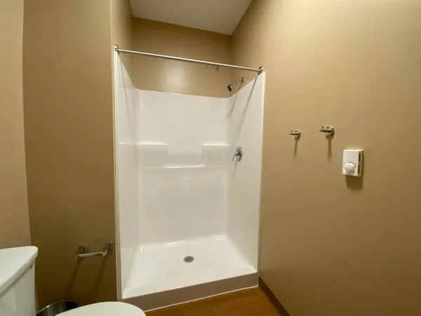 $1,899 | 83 Hanover Street, Unit 401, Manchester, NH 03101