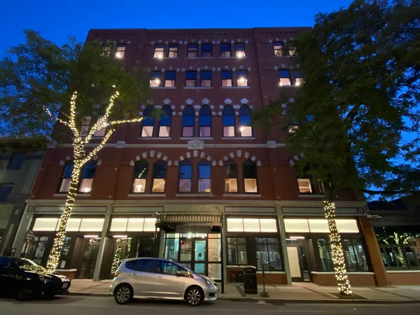 $1,899 | 83 Hanover Street, Unit 401, Manchester, NH 03101