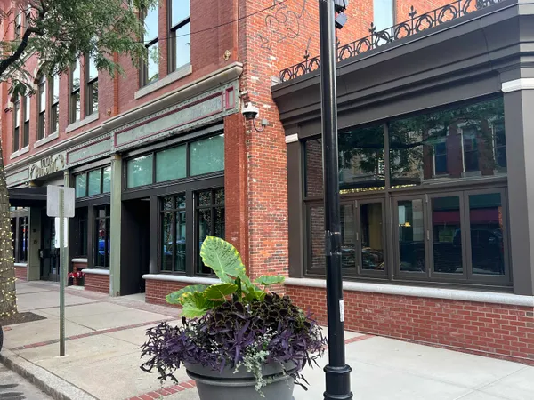 $1,899 | 83 Hanover Street, Unit 401, Manchester, NH 03101
