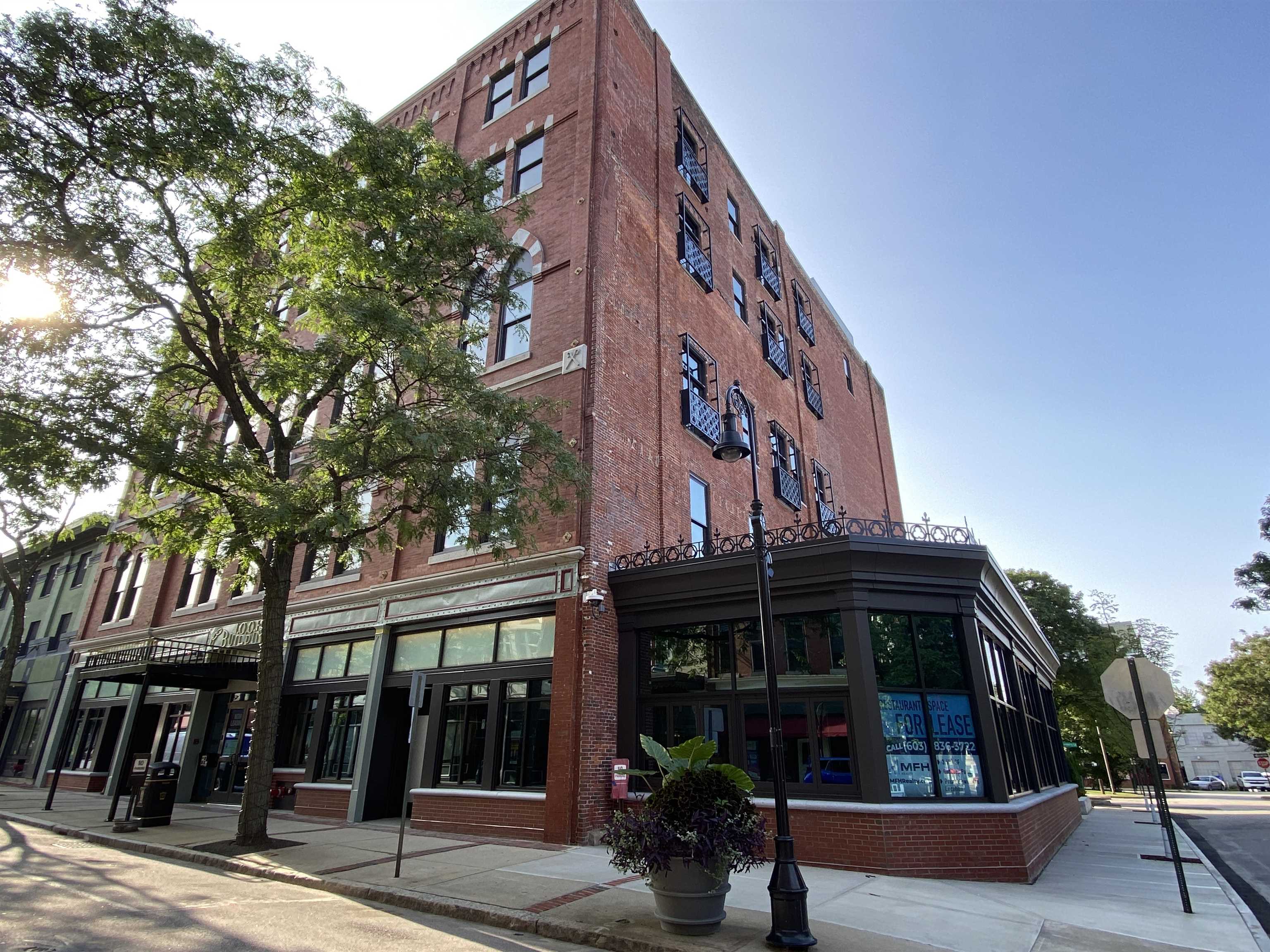 83 Hanover Street, Unit 401 Manchester, NH 03101 - Photo 5 of 45