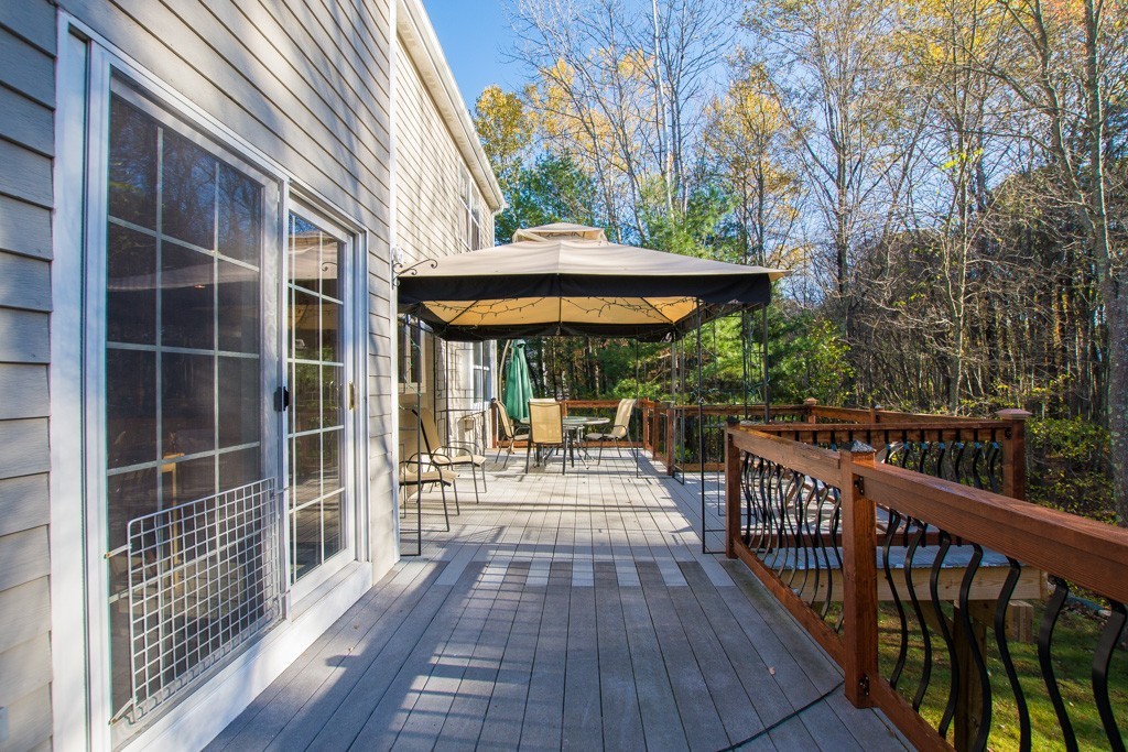 48 Tucker Road Norfolk, MA 02056 - Photo 7 of 30 Gallery Image 7