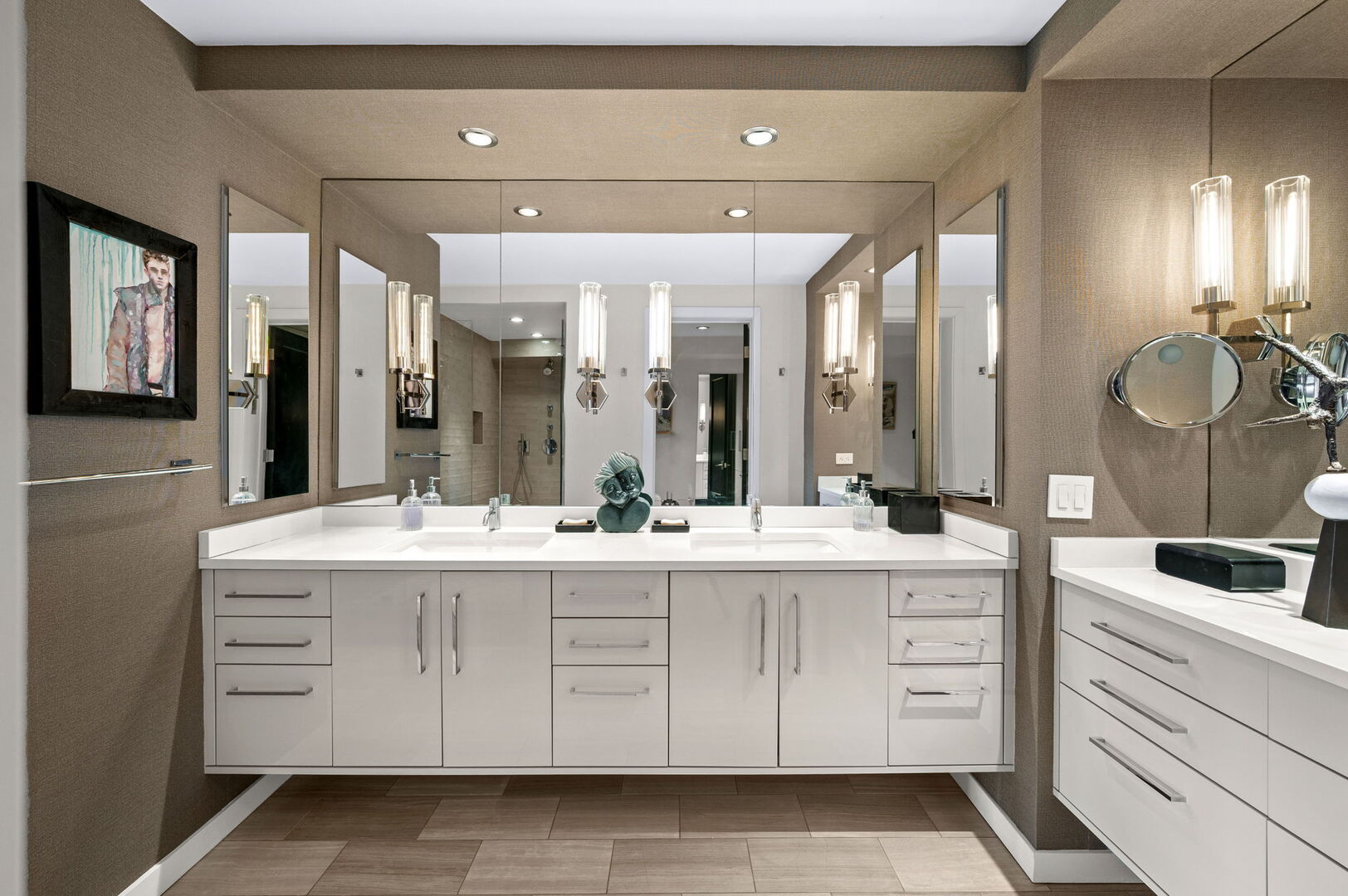 200 East Delaware Place, Unit 22D Chicago, IL 60611 - Photo 15 of 32