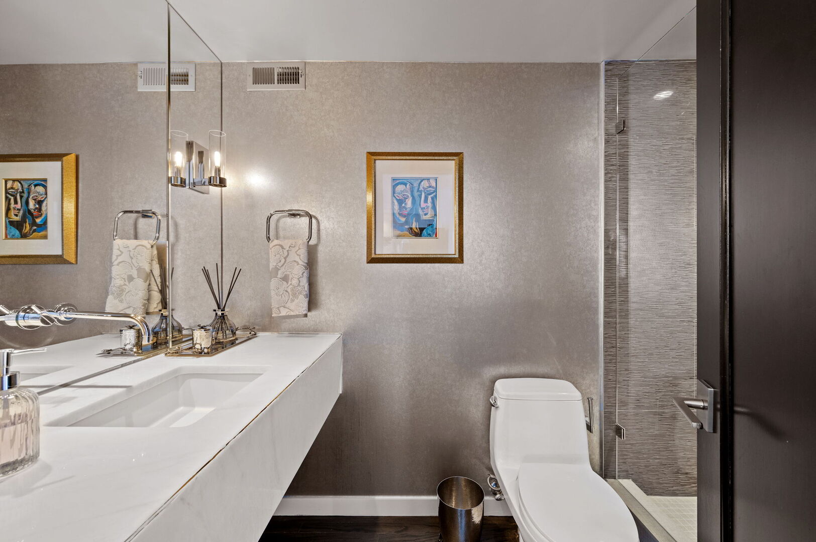 200 East Delaware Place, Unit 22D Chicago, IL 60611 - Photo 19 of 31