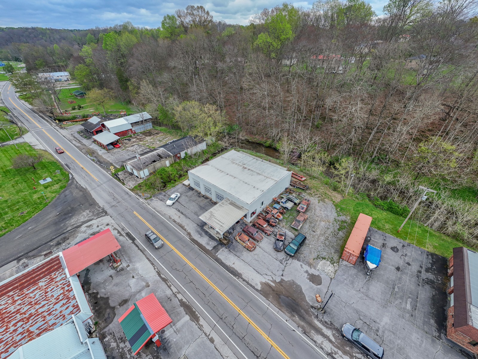 290 Main Street Red Boiling Springs, TN 37150 - Photo 12 of 34 an aerial view of a house with a yard