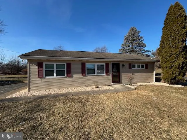 $268,500 | 221 Hempt Road, Mechanicsburg, PA 17050