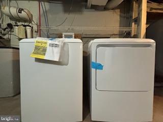 221 Hempt Road Mechanicsburg, PA 17050 - Photo 20 of 29 a utility room with dryer and washer