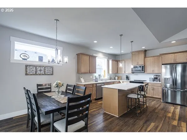 $669,900 | 1668 Northeast Clayton Drive, Estacada, OR 97023