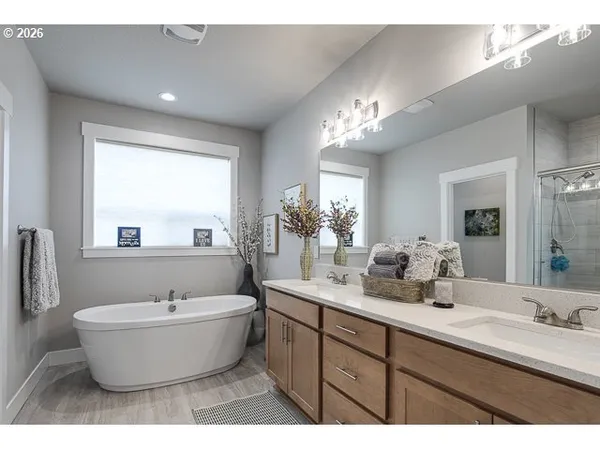 $669,900 | 1668 Northeast Clayton Drive, Estacada, OR 97023