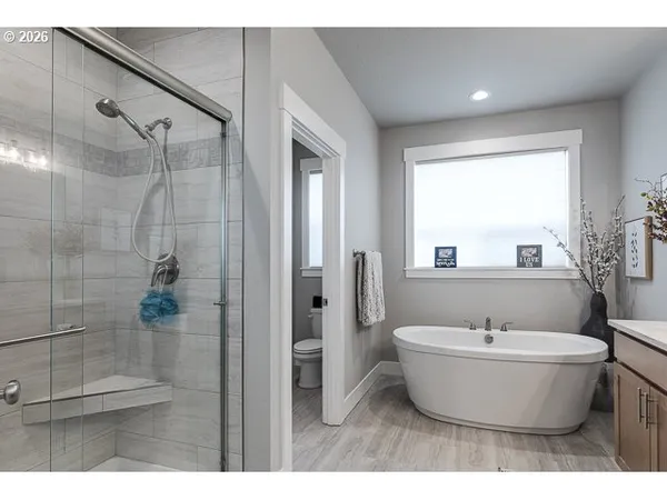 $669,900 | 1668 Northeast Clayton Drive, Estacada, OR 97023