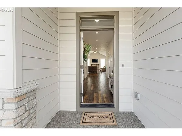 $669,900 | 1668 Northeast Clayton Drive, Estacada, OR 97023