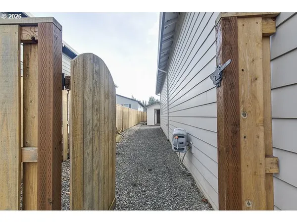 $669,900 | 1668 Northeast Clayton Drive, Estacada, OR 97023