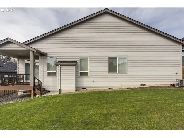$669,900 | 1668 Northeast Clayton Drive, Estacada, OR 97023