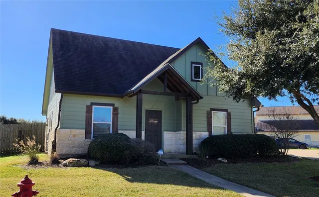 $2,500 | 3401 Cullen Trail, College Station, TX 77845