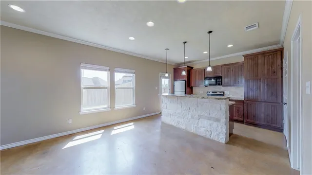 $2,500 | 3401 Cullen Trail, College Station, TX 77845