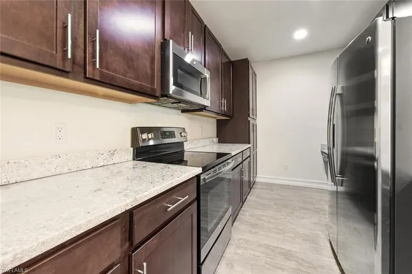 $2,500 | 7923 Bristol Circle, Naples, FL 34120