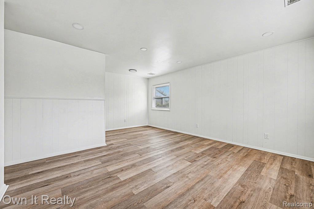 14161 Conover Place Romulus, MI 48174 - Photo 4 of 15