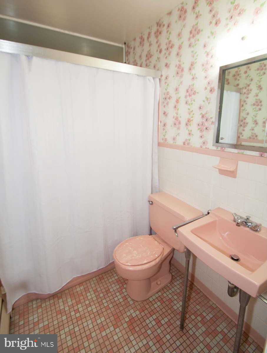 9906 Postwick Road Ellicott City, MD 21042 - Photo 11 of 19 Bath