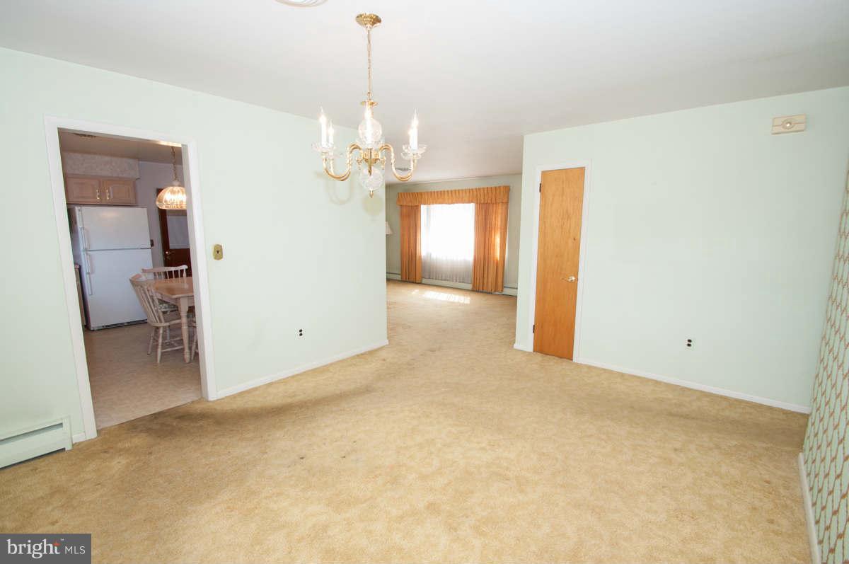 9906 Postwick Road Ellicott City, MD 21042 - Photo 4 of 19 Dining Room