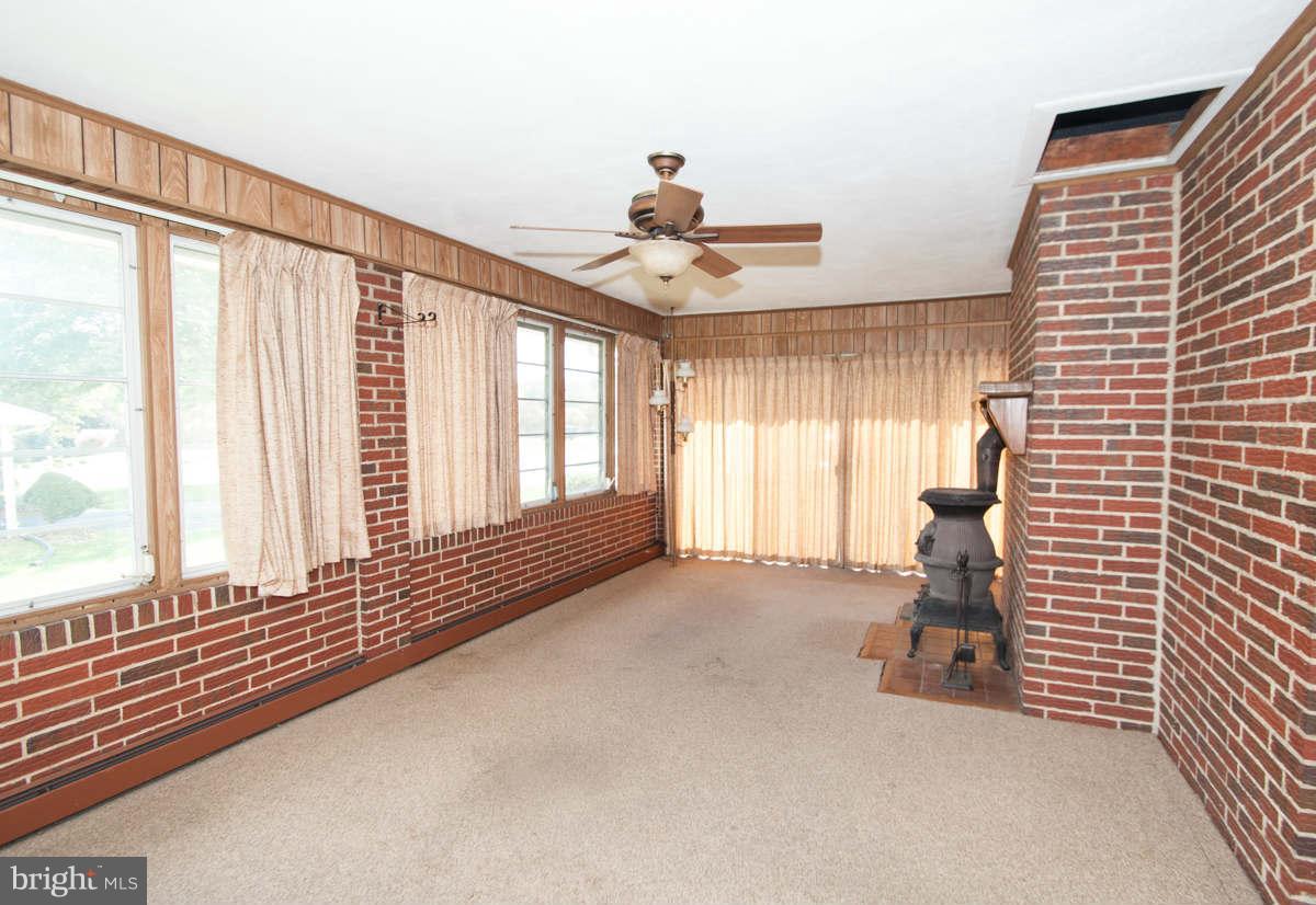9906 Postwick Road Ellicott City, MD 21042 - Photo 7 of 19 Sunroom