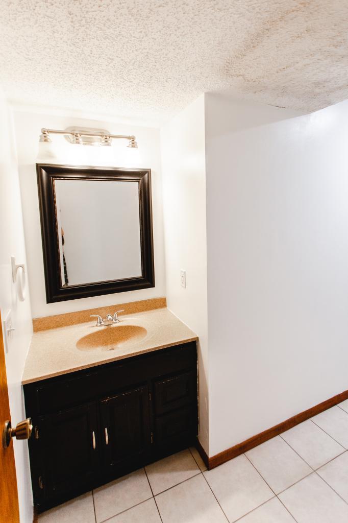 4260 Sun Cliff Road Eagan, MN 55122 - Photo 21 of 27 Gallery Image 21