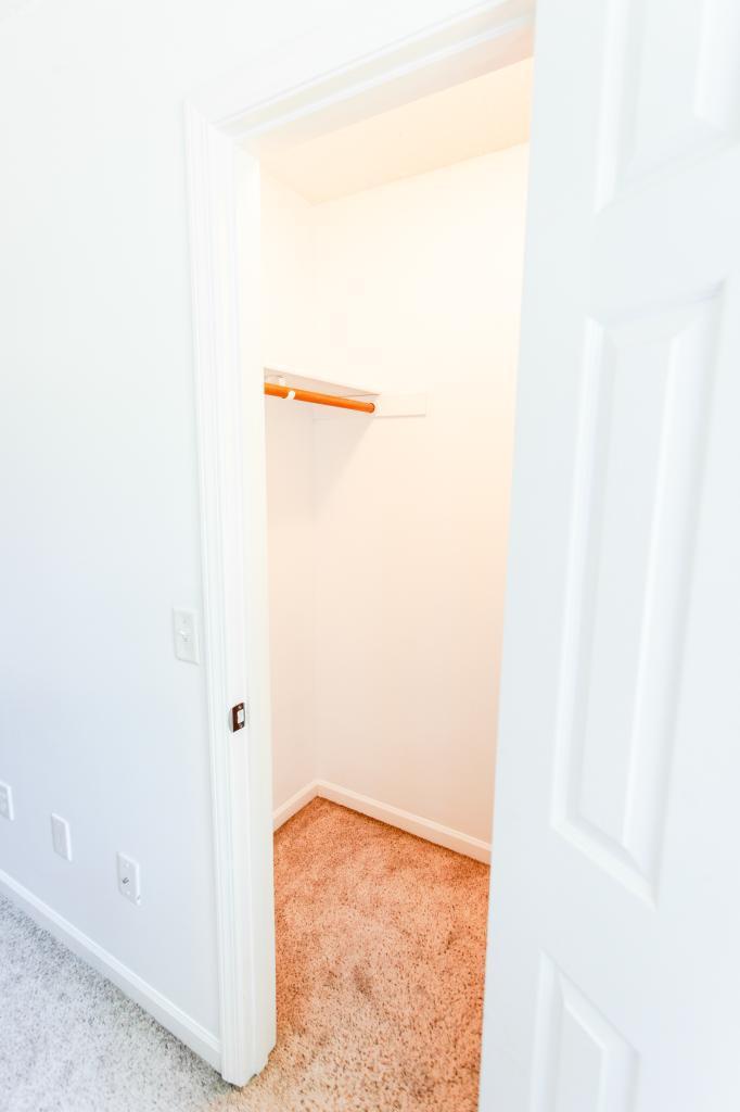 4260 Sun Cliff Road Eagan, MN 55122 - Photo 9 of 27 Gallery Image 9