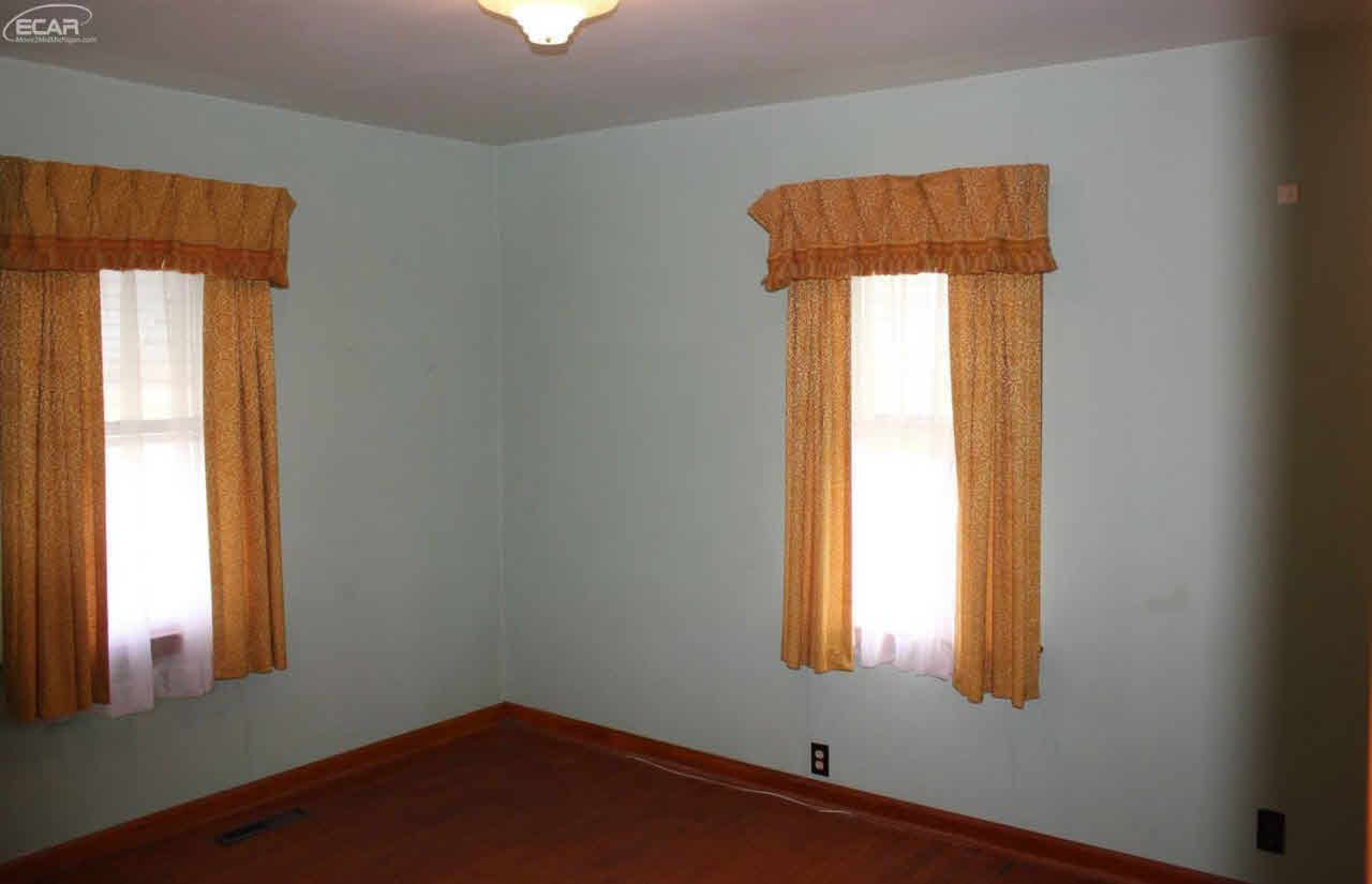 2322 West Mount Morris Road Mount Morris, MI 48458 - Photo 12 of 32 21366429-11.JPG