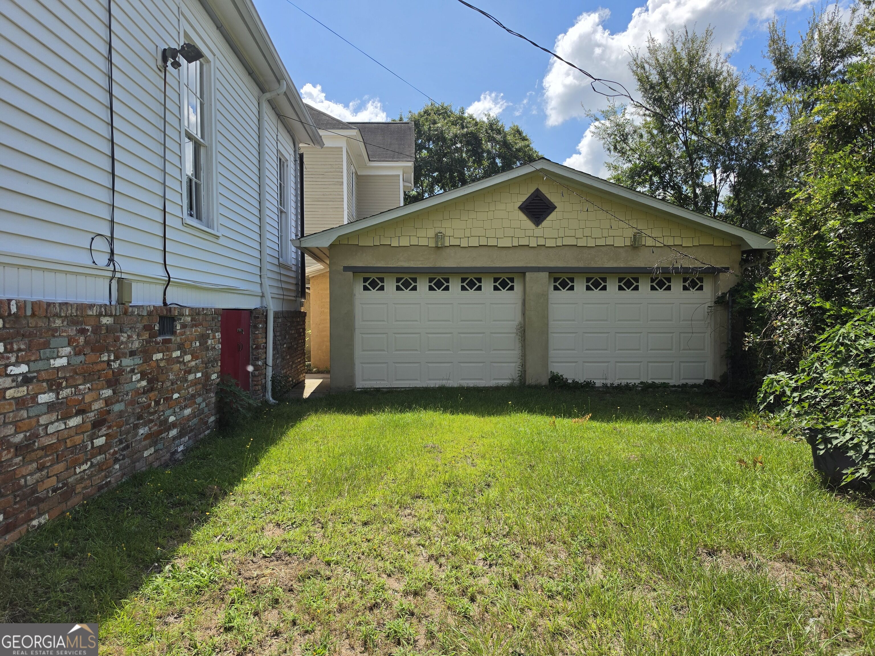 992 Spring Street Macon, GA 31201 - Photo 3 of 13 Gallery Image 3