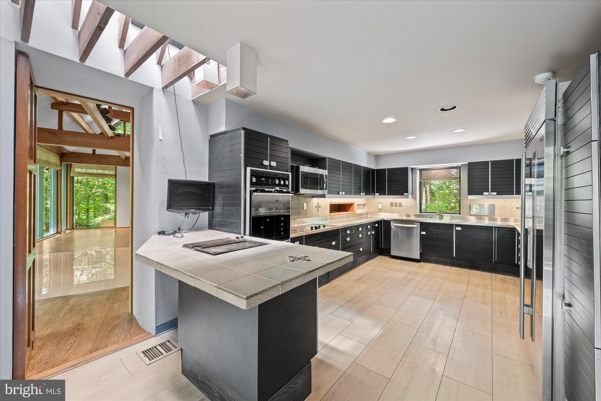 7575 Potomac Fall Road McLean, VA 22102 - Photo 23 of 61