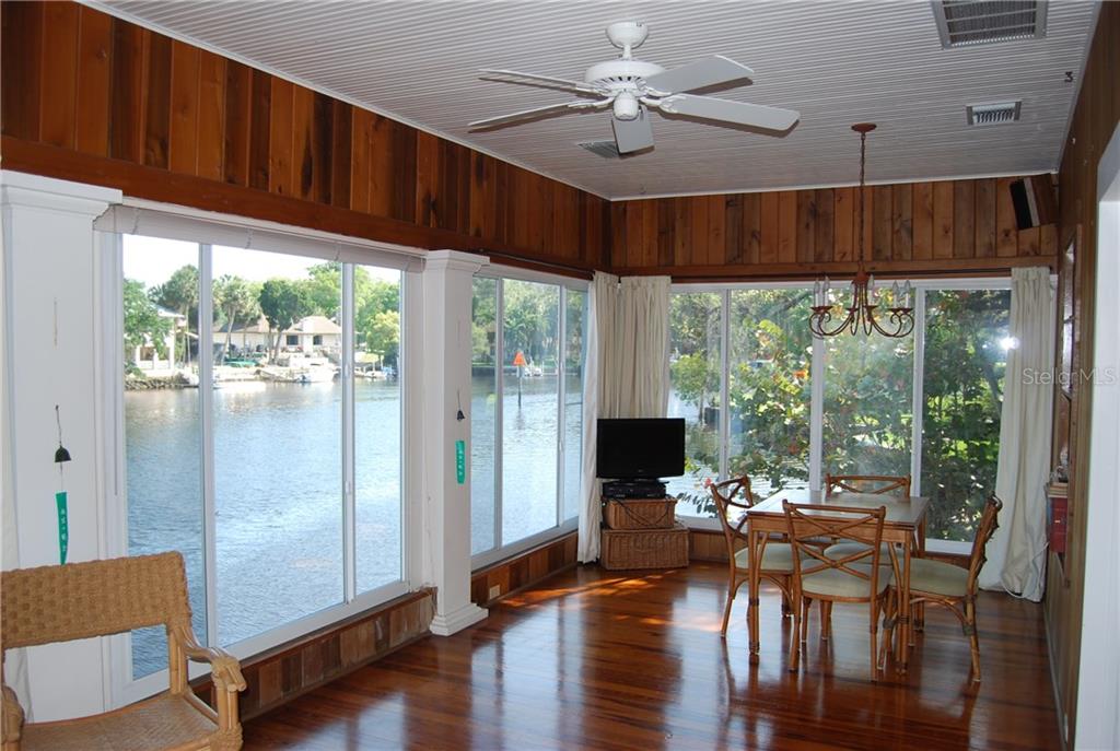 7347 Burns Point Circle New Port Richey, FL 34652 - Photo 2 of 22 Gallery Image 2