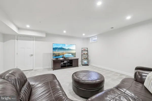 $724,900 | 6604 River Birch Road, Frederick, MD 21703