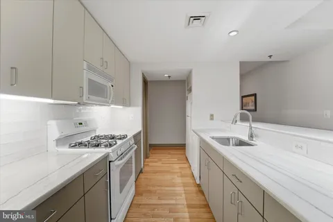 $312,500 | 6614-24 Germantown Avenue, Unit 2C, Philadelphia, PA 19119