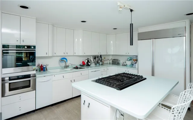 $4,900,000 | 150 Southern Way, Charlestown, RI 02813