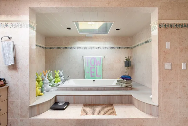 $4,900,000 | 150 Southern Way, Charlestown, RI 02813