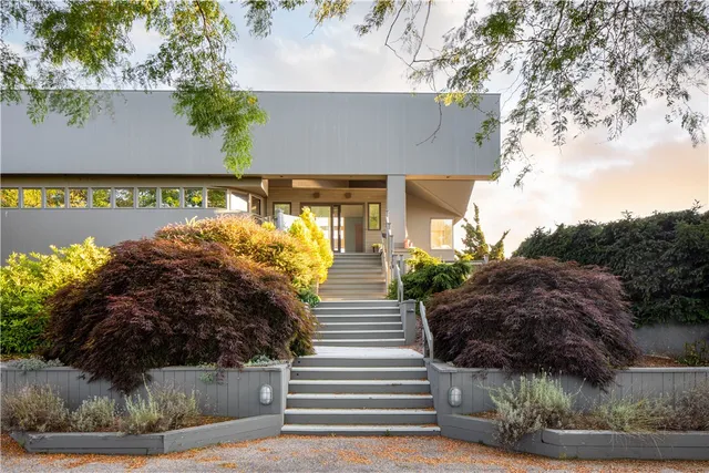 $4,900,000 | 150 Southern Way, Charlestown, RI 02813