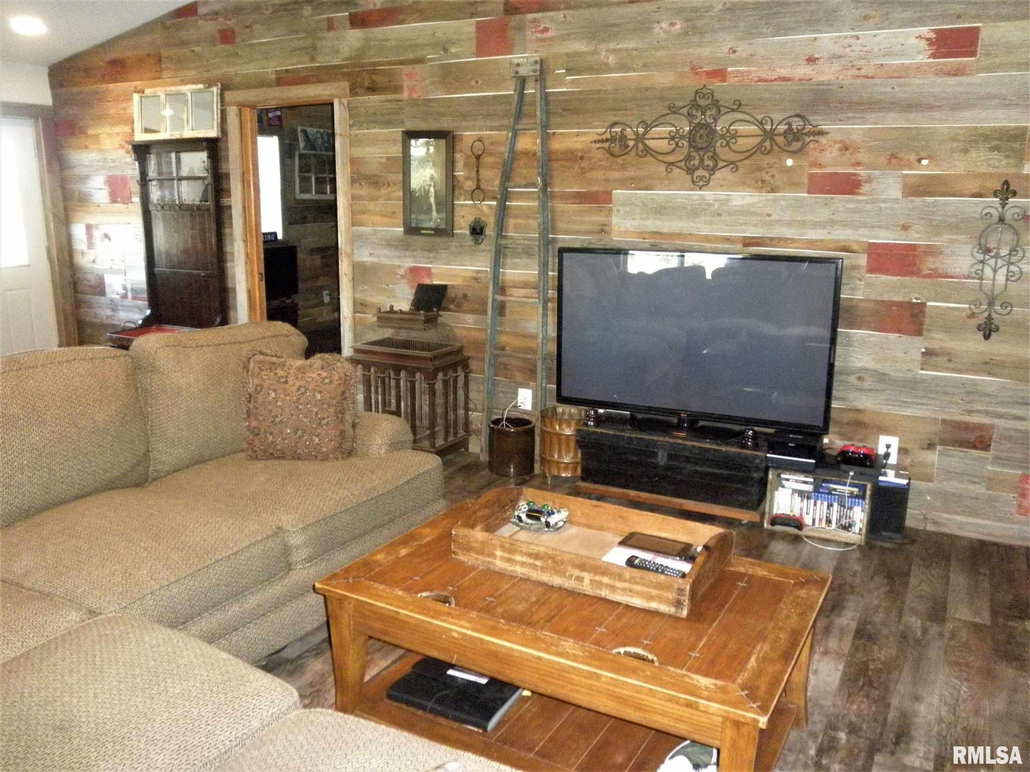 25117 East Birds Corner Road Canton, IL 61520 - Photo 14 of 50