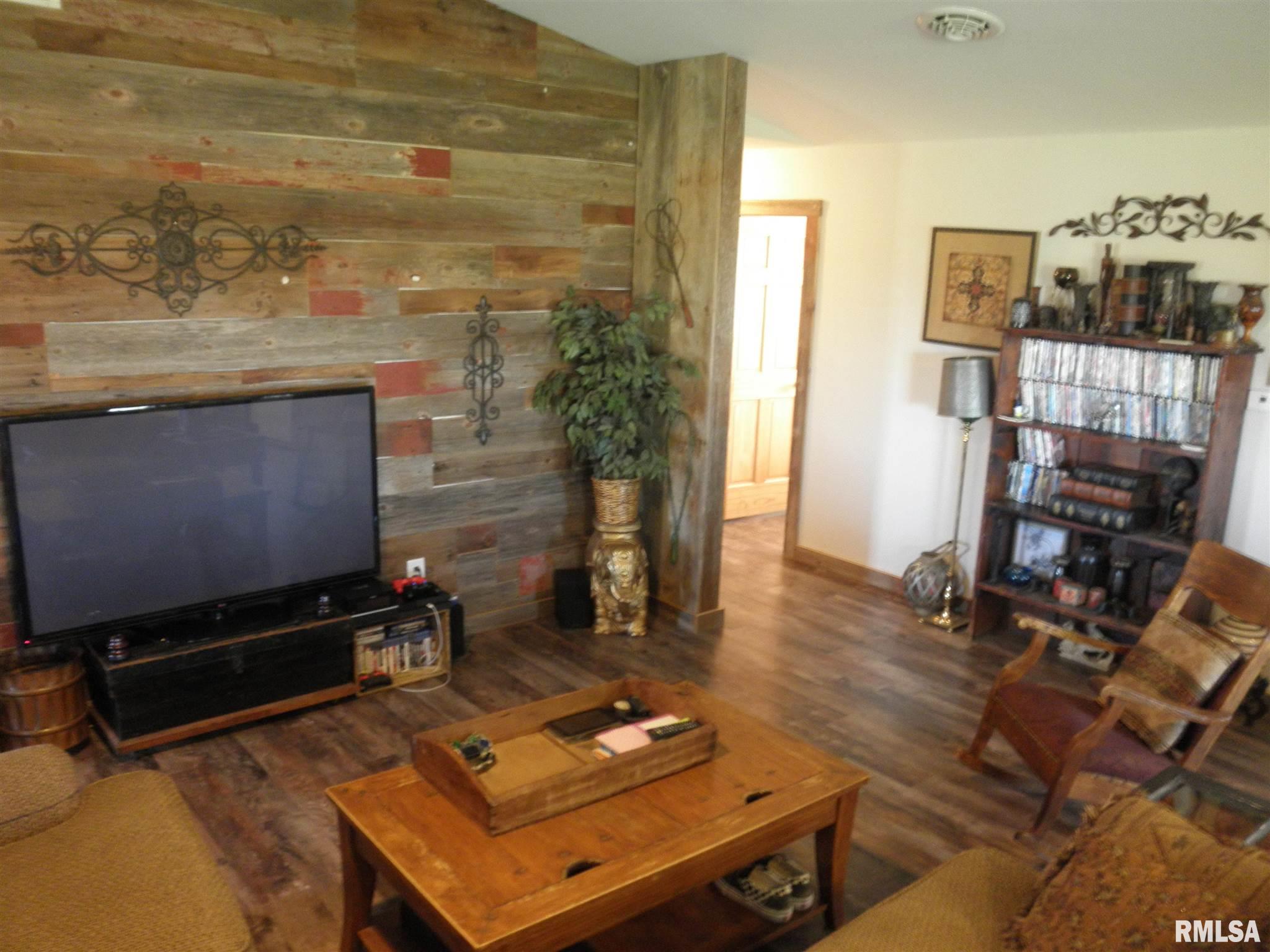 25117 East Birds Corner Road Canton, IL 61520 - Photo 40 of 50