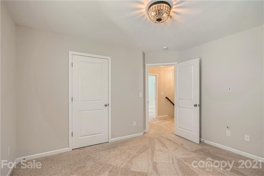 8927 Inverness Bay Road Charlotte, NC 28278 - Photo 22 of 33 Gallery Image 22