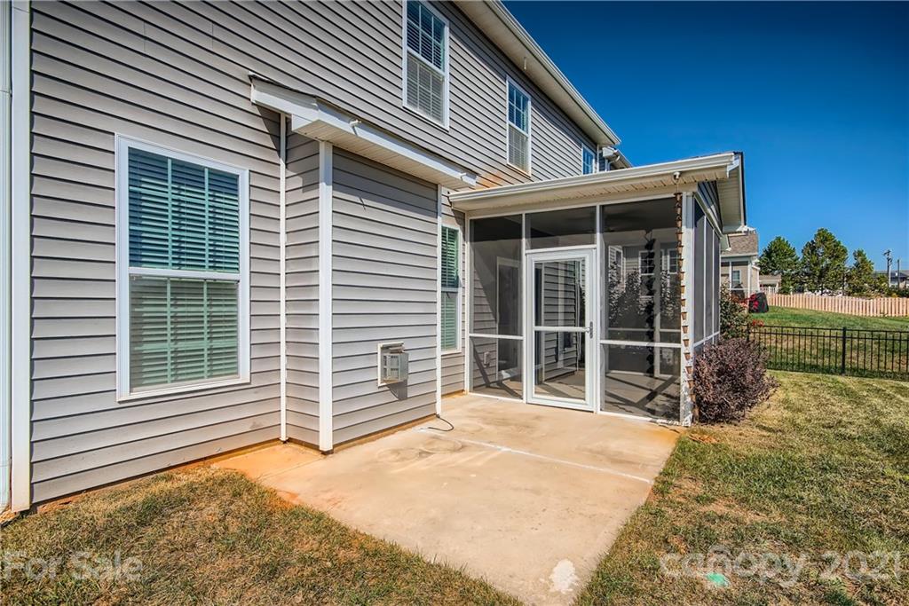 8927 Inverness Bay Road Charlotte, NC 28278 - Photo 29 of 33 Gallery Image 29