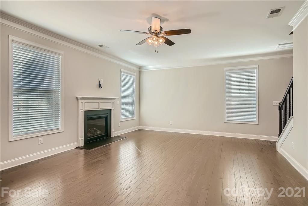 8927 Inverness Bay Road Charlotte, NC 28278 - Photo 7 of 33 Gallery Image 7