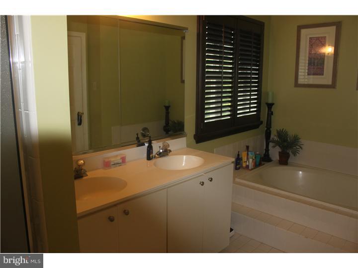 47 Kulp Road East Chalfont, PA 18914 - Photo 16 of 25 Master Bathroom