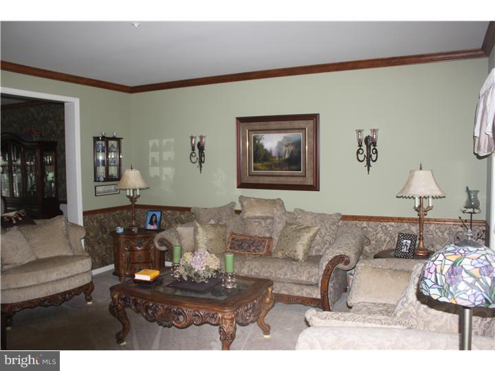47 Kulp Road East Chalfont, PA 18914 - Photo 8 of 25 Living Room