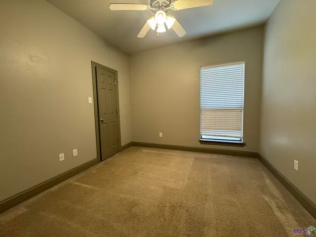 $2,100 | 12446 Dutchtown Villa Drive, Geismar, LA 70734